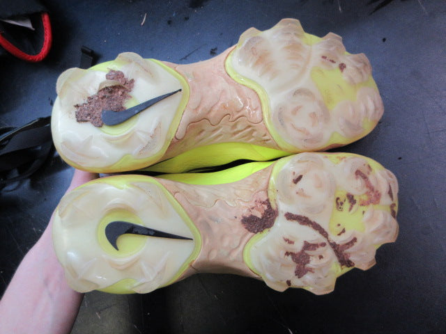 Load image into Gallery viewer, Used Nike Alpha Huarache Elite 4 Baseball Cleats - Size 8
