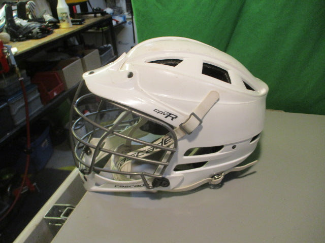 Load image into Gallery viewer, Used Cascade CPV-R Size Small/Medium Lacrosse Helmet
