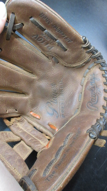 Load image into Gallery viewer, Used Rawlings Player Preferred 11" Glove - RHT
