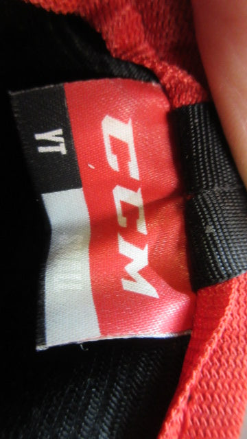 Load image into Gallery viewer, Used CCM Edge Youth Hockey Elbow Pads - Size Small
