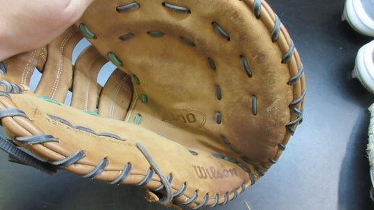 Used Wilson A900 12" First Base Mitt- RHT