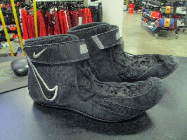 Load image into Gallery viewer, Used Nike Wrestling Shoes Size 11.5
