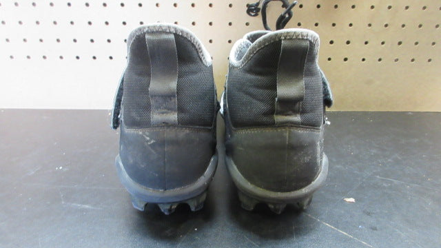 Load image into Gallery viewer, Used Nike Men's Alpha Menace Pro 2 Mid Football Cleats - Size 9.5
