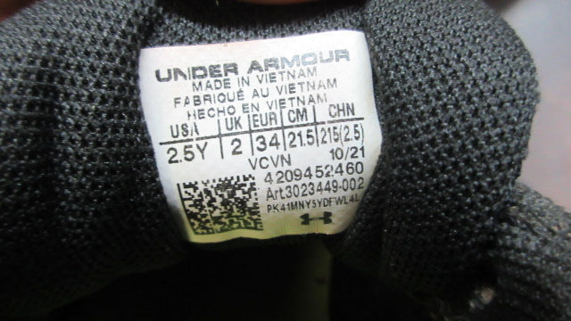 Load image into Gallery viewer, Used Under Armour UA Leadoff Low RM Baseball Cleats - Size Youth 2.5
