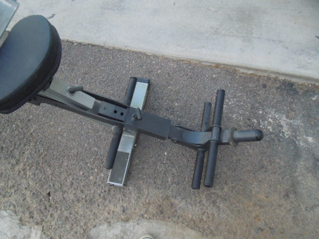 Load image into Gallery viewer, Used Body-Solid Plate Loaded Semi-Recumbent Ab Bench
