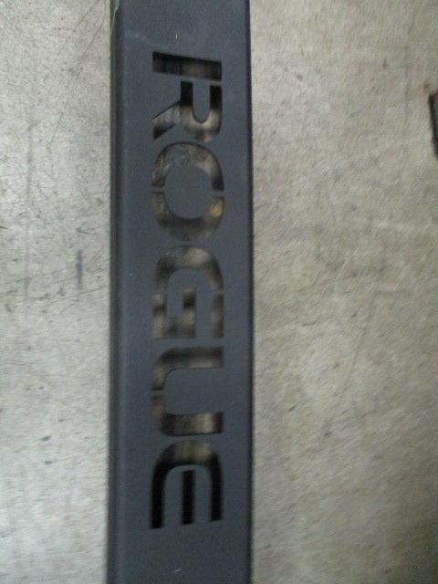 Load image into Gallery viewer, Used Rogue MIL Pull-up Station
