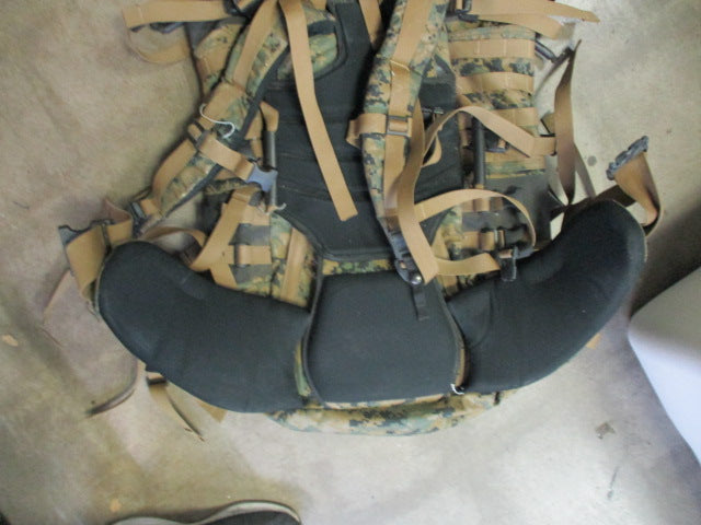 Load image into Gallery viewer, Used Arc'teryx Large Camo Tactical Backpack
