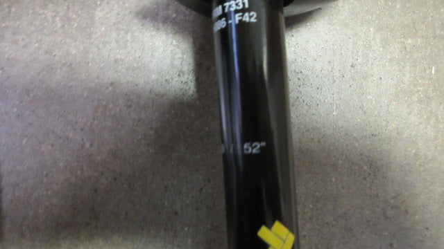 Load image into Gallery viewer, Used Tecno Pro 52" Ski Poles
