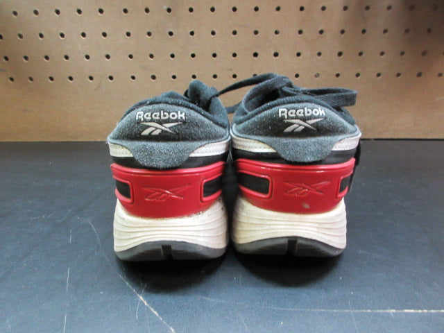 Load image into Gallery viewer, Used Reebok Classic Suede Sneakers - Size 5
