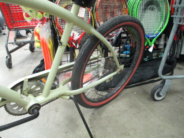Load image into Gallery viewer, Used Skull X Bones 24&quot; Beach Cruiser
