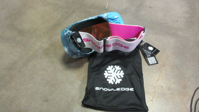 Load image into Gallery viewer, New Snowlodge Icyvanes Ski Goggles - Matte White/ Orange Fake Red
