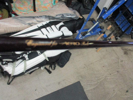 Use Shimano AERO Magnumlite Graphite AMG60 6' Fishing Pole