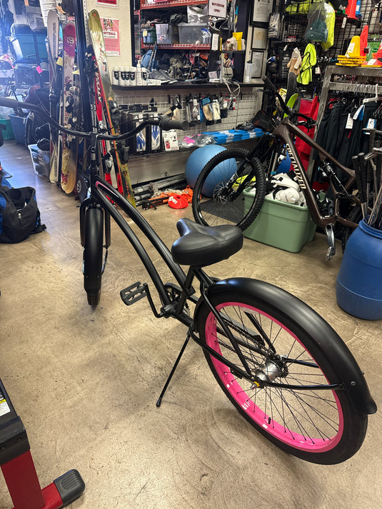Used HBBC Skull and Bones Ladies Beach Cruiser 26"