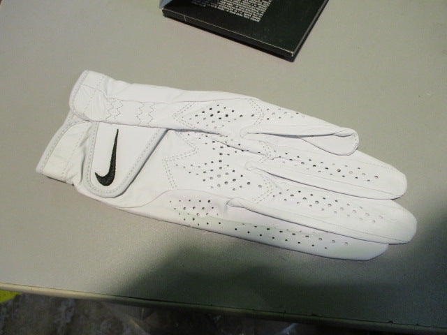 Load image into Gallery viewer, Used Nike Tour Classic Mens Medium Reg Left Hand Golf Glove
