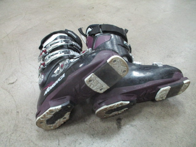Load image into Gallery viewer, Used Nordica SportMachine SP75 Ski Boots Size 25.5 (7.5)

