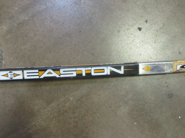 Load image into Gallery viewer, Used Easton Ultra A/G 7100 Hockey Stick
