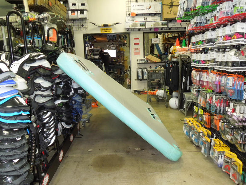 Load image into Gallery viewer, Used Hijofun 6 x 10 ft Inflatable Floating Dock Mat with Pump
