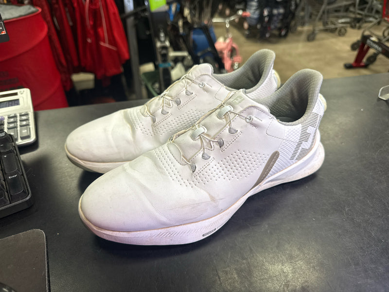Load image into Gallery viewer, Used Footjoy Stratolite Golf Shoes with BOA Tie Down Size 9.5
