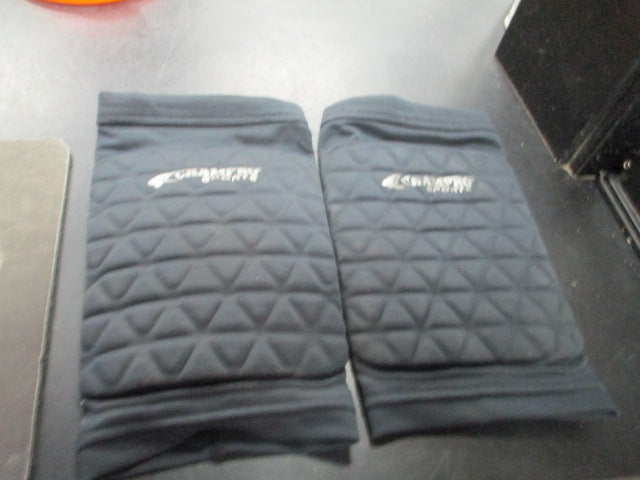 Load image into Gallery viewer, Used Champro Youth Small Volleyball Knee Pads
