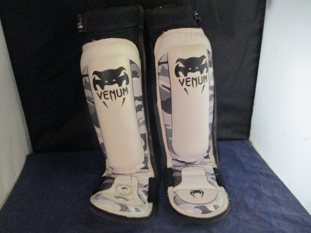 Load image into Gallery viewer, Used Venum MMA Boxing Shin Guards Size Youth Medium

