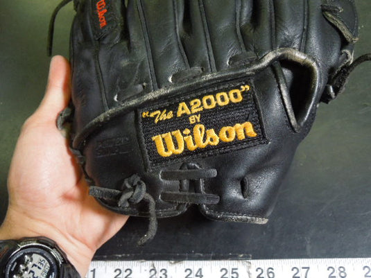 Used Wilson The A2000 Pro Stock XLC Dual Hinge JP AKW Right Hand 12" Glove