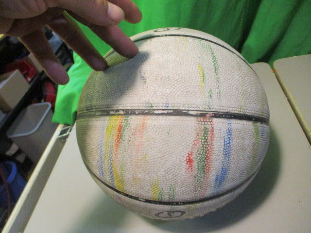 Load image into Gallery viewer, Used Spalding Marble Series 29.5 basketball
