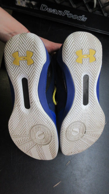 Load image into Gallery viewer, Used Under Armour Curry 3 Matter Basketball Shoes - Size Youth 7
