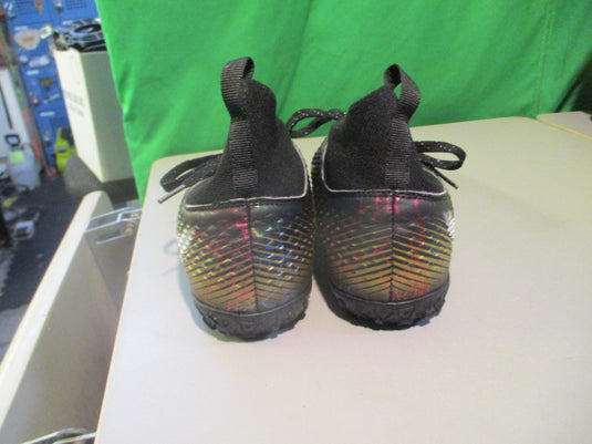 Use Novetra Size 6 indoor Soccer Cleats