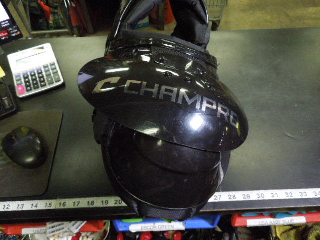 Load image into Gallery viewer, Used Champro Gauntlet V1 Football Shoulder Pads Size Large
