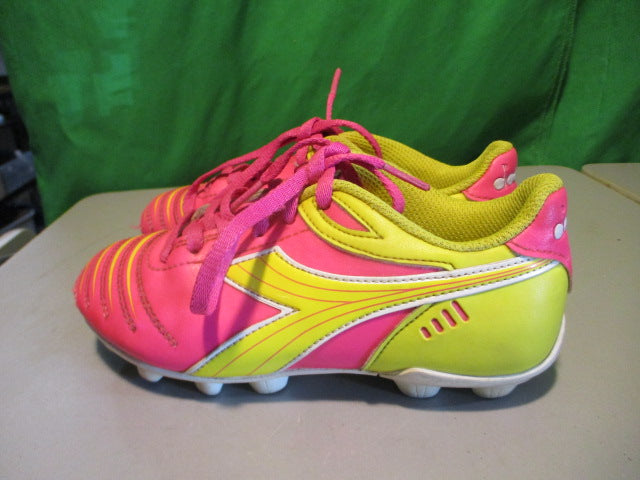 Load image into Gallery viewer, Used Diadora Youth Size 1 Soccer Cleats
