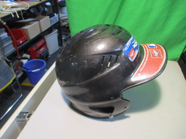 Load image into Gallery viewer, Used Rawlings CFBH1 One Size 6 1/2 - 7 1/2 Batting Helmet

