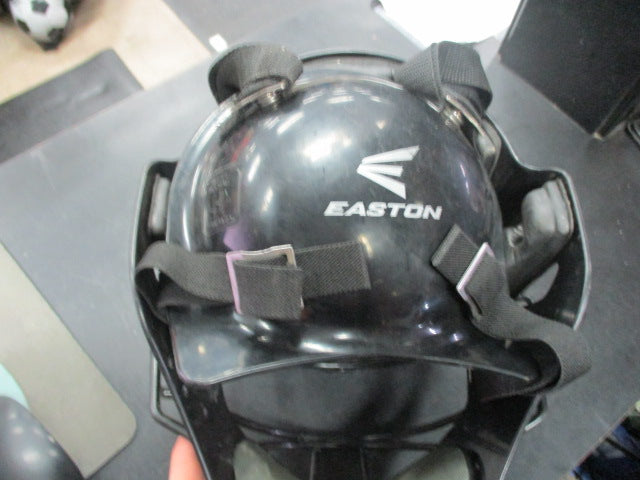 Load image into Gallery viewer, Used Easton Natural Catchers Helmet  6 1/8 - 7
