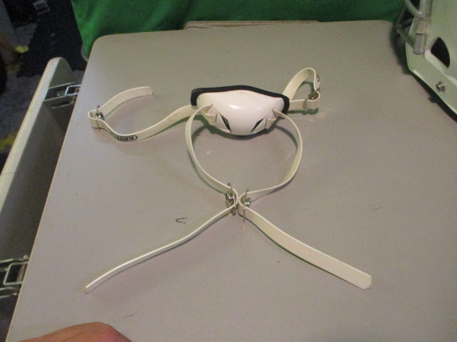 Load image into Gallery viewer, Used Battle Youth Football Chin Strap
