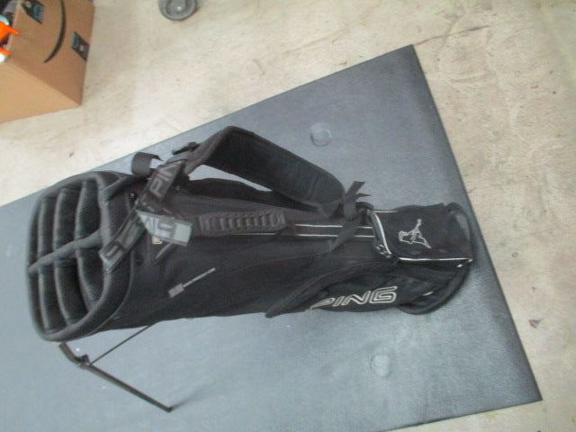 Load image into Gallery viewer, Used Ping Hoofer Lite Golf Stand Bag
