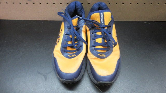 Load image into Gallery viewer, Used Boombah Turf Shoes - Size 7
