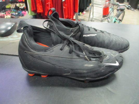 Used Nike Phantom Soccer Cleats Size 2.5