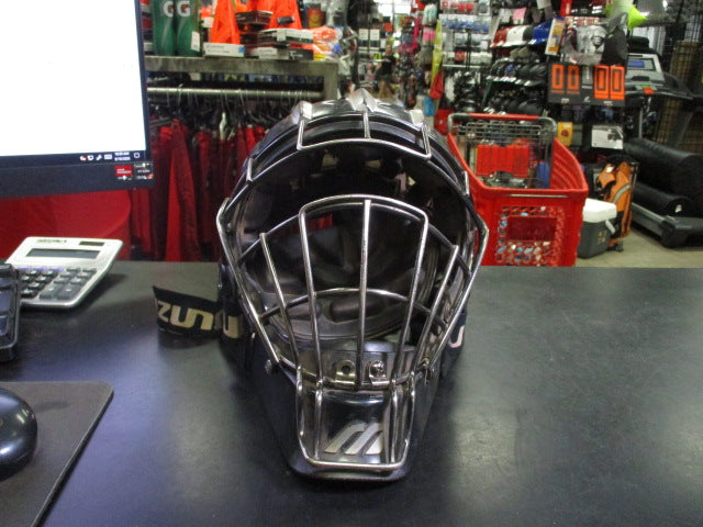 Load image into Gallery viewer, Used Mizuno Samurai Adult Catchers Helmet Size 7 - 7 5/8
