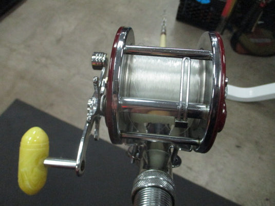 Used Custom 6'6" Deep see Rod With PENN Peer