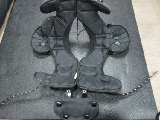 Used Riddell Shoulder Pads with Back Pad Size Large (100) 13"-14"