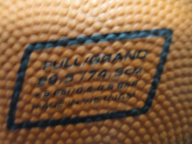 Load image into Gallery viewer, Used Nike baller 29.5 Outdoor Basketball
