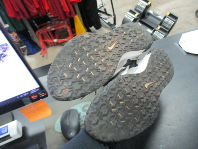 Load image into Gallery viewer, Used Nike Turf Cleats Size 13 - Heels Have Wear
