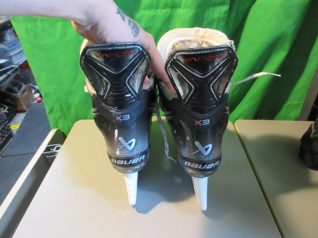 Load image into Gallery viewer, Used Bauer Vapor X3 Hockey Skates Size 7 D
