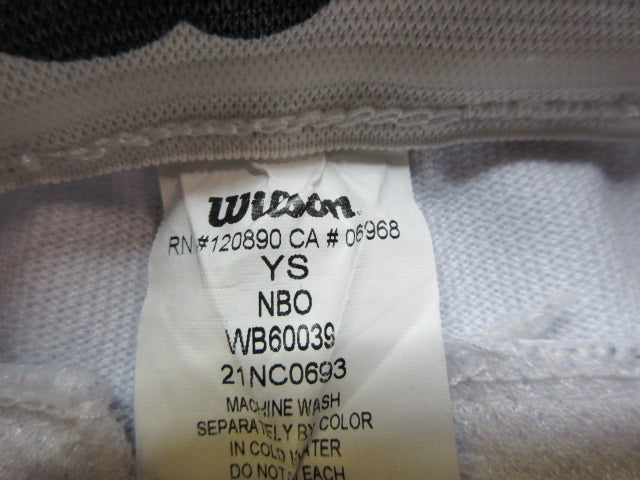 Load image into Gallery viewer, Used Wilson Open Bottom Baseball Pants - Size Youth Small
