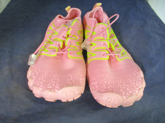 Used Women's Water Shoes Size 39 / 7