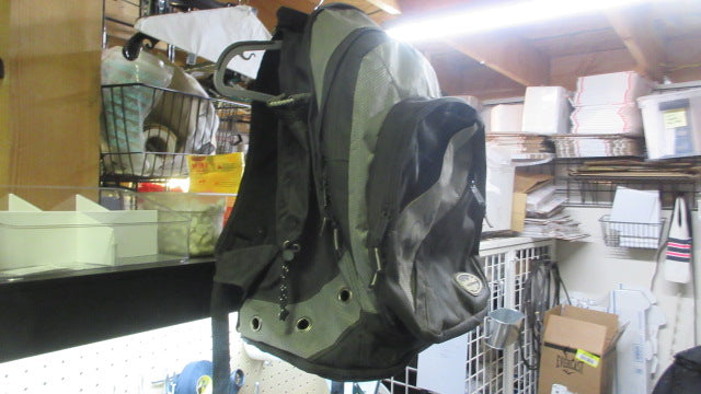 Load image into Gallery viewer, Used Louisville Slugger Baseball backpack
