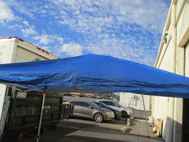 Load image into Gallery viewer, Used Ozark Trail 10&#39; x 10&#39; Instant Slant Leg Pop-up Canopy
