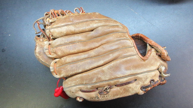Load image into Gallery viewer, Used Vintage Rawlings Heart of the Hide TG15 Ken Boyer Leather Baseball Glove
