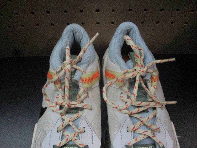 Load image into Gallery viewer, Used Nike Air Zoom Crossover Basketball Shoes - Size Youth 4.5
