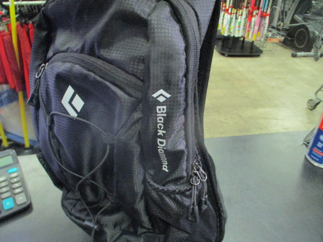 Load image into Gallery viewer, Used Black Diamond Magnum Lite 16L Trail Backpack
