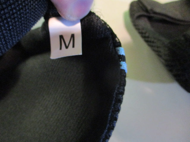 Load image into Gallery viewer, Used Black Light Blue Youth Medium Elbow Pads
